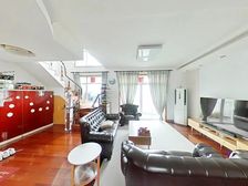 仅有的高层,视野好,即可俯瞰全城,也可仰望星空!