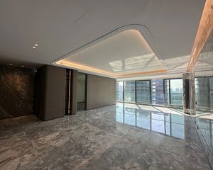 明湖懿秋南园18幢5室2厅4卫南朝向1700.0万元/套出售