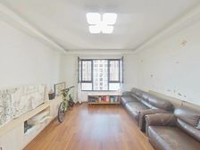 荣信虹桥世嘉 商品住宅 楼龄新 精装修 高楼层采光