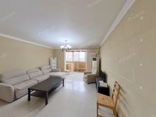 知春路北航南门,太月园改善三居室,高层能观燕山 有固定车位