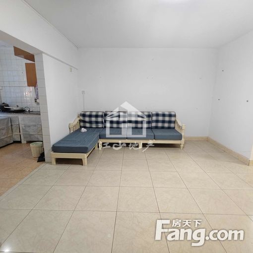 星湖路 单位精装两房 南北通透 近南湖公园 拎包入住