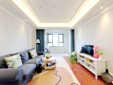 青岛印象品,精装套三短住,高楼层视野开阔,全天采光