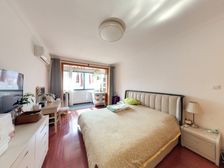 通海二小区双南两房,业主诚意售房,户型好,采光佳,欢迎品鉴。