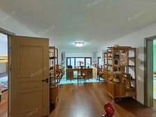 装修好三层下跃花园里的洋房住在这里幸福感直接拉满