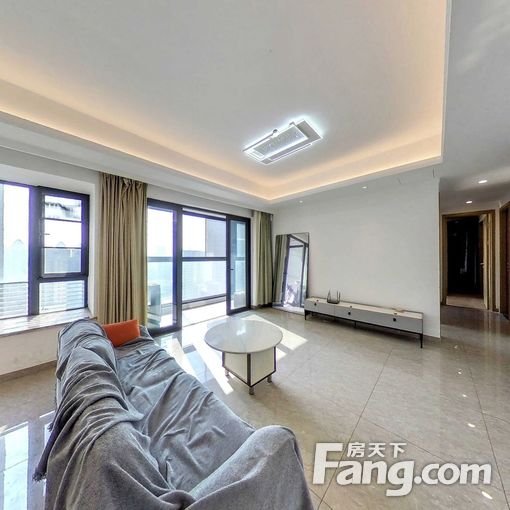 新上租盘 价格可谈 富颐华庭 4 房 141 方