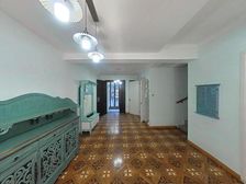 甄选:联排别墅,北进门南花园,地上三层地下一层,钥匙急售