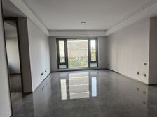 璀璨天鑫里3室2厅2卫南朝向248.0万元/套出售