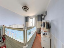 精装三室,买了不用动直接住,随时看房