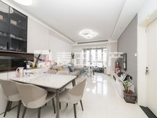 正南世华泊郡2室1厅精装修