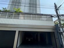 曼谷亿甲迈稀缺自建联排屋|580㎡|永远持有|现成租金5%