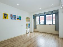 精装修拎包入住 诚意出售 随时看房 总价低 有书包 小区环境