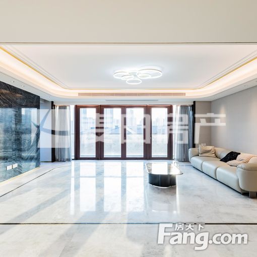 懋源璟玺5室3厅精装修