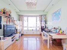 南北通透红山世家2室1厅精装修