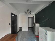 川杨新上两房,南北通透,中间楼层,看房方便,东昌未用