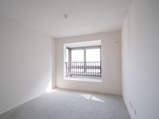 单价低!九洲玺 4室2厅 毛坯 中层采光好 有钥匙 双学区