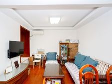 全南户型,精装修可拎包入住,看房方便,诚心出售