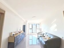 南北通透龙湖·云河砚3室1厅精装修