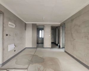 南北通透 建业中弘城 3室2厅