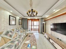 新出好房 业主急降20万 底价我知道 看房随时