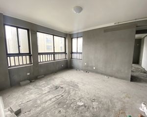 菱洲雅庭3室2厅1卫南朝向132.0万元/套出售