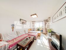 旗胜家园中间位置南向两居高层视野好临地铁