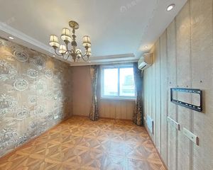 电梯房,大开间,大两房,环境优美,精装修,精装好房