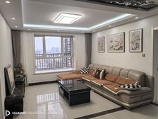 十三中片区!精品好房,领秀世纪城精装三室,房主急售