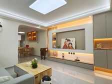 大社区 2楼 三室两厅精装修水电双气停车位充足拎包入住