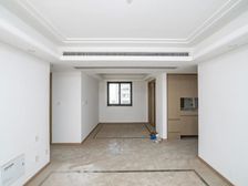 龙运天城 4室2厅 精装修四开间朝南中间楼层 前排无遮挡