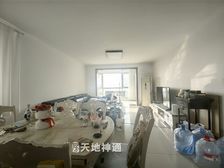 天地神通杨宋益田小区电梯房南北通透两居室客厅通阳台