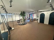 稀缺自带物流门丨门前可停车 可环评立项丨面积489 行业不限