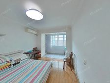 电梯房,东向小花园,采光嘎嘎好,客厅拉平,南北直通