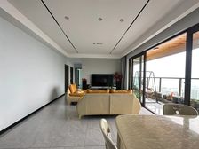 大渡口区 绿地听江左岸四期 四房 90万