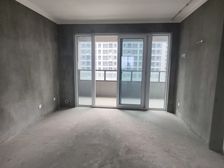 新兴岚湾小区4室2厅2卫南朝向148.0万元/套出售