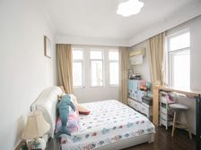 世博商品房小区 电梯房 边套 地鉄口 全明户型,双轨交方便