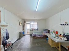 金台里南北通透中间层两居室,紧邻地铁口不临街