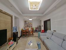 照母山光环商圈旁。北大资源博雅 三房双卫162万 急售保真!