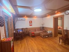 飞虹社区三区2室1厅1卫东朝向137.0万元/套出售