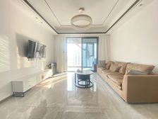 宝龙一城3室2厅2卫南朝向309.0万元/套出售