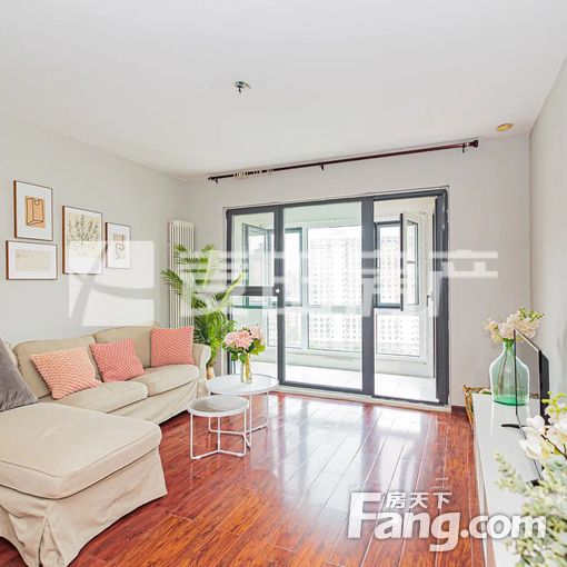 2ÊÒ2ÌüÖк£×ÏÓù¹«¹Ý