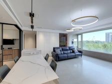 地铁口,万科青藤平层,有车位,业主诚心,精装修拎包即住,诚售