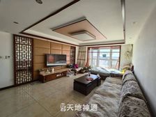 天地神通龙山御景三居室房子采光好周边生活配套设施齐全