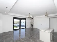 安塔利亚贝莱克五卧石砌别墅