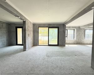 雅戈尔雅明花苑4室2厅2卫南朝向680.0万元/套出售