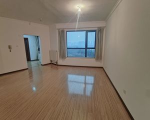 新区,洛浦公园旁,地铁口,公务员小区,4室2厅,一线河景房