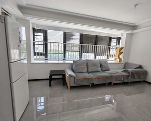百骏中心3室2厅1卫南朝向216.0万元/套出售