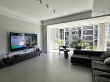 建发五象印月 4房2厅325万