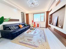 急售!新保师出门就到!复兴苑 精装小三室 带车位地下室