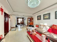 万达A区三叶草户型 小高层 全天采光 精装修 随时可看诚心卖