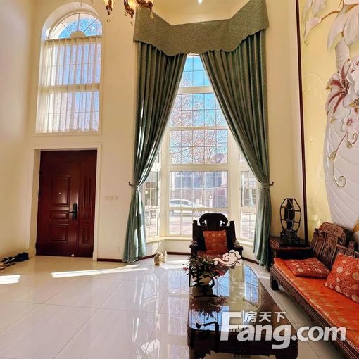 莱蒙湖 联排中间户 地暖 房况好 位置好 花园方正更宽敞